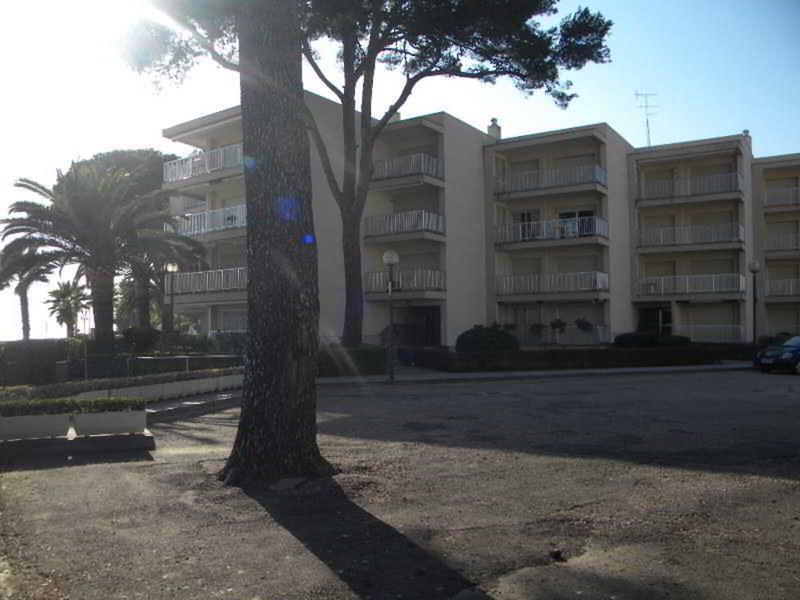 4193C89FCF5D538E36D2D82E42BB1A1F