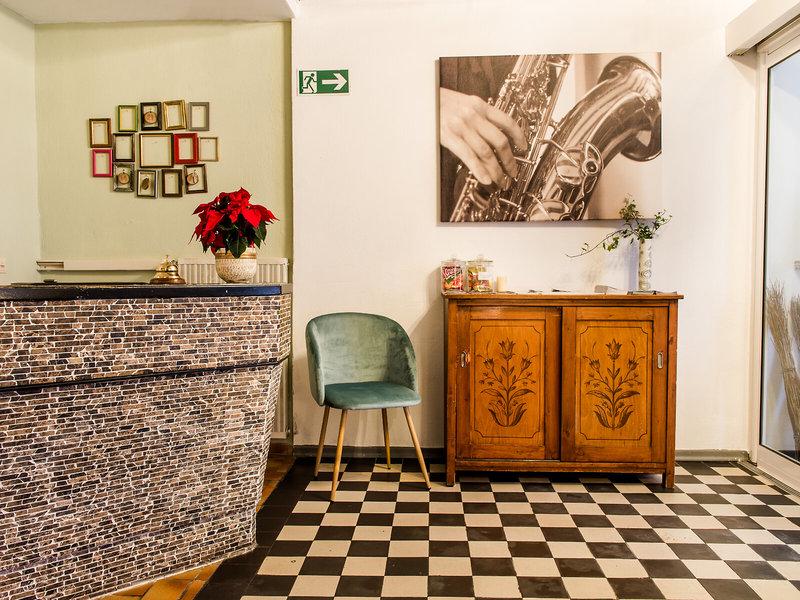 011A7BF82CAC84EE19562DD8656AF7F2