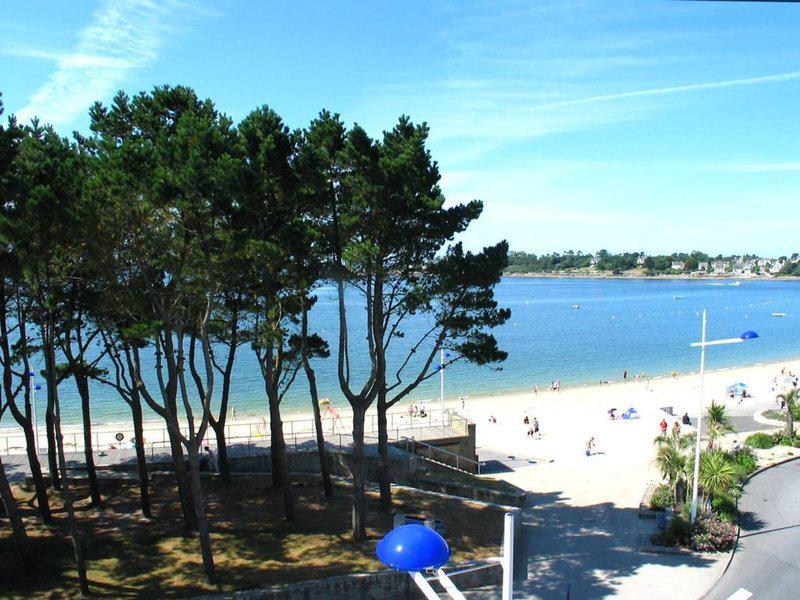 DA81A9F63203AA82D74239D169B3BFCA