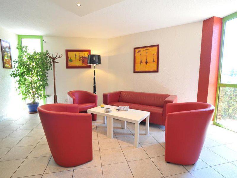 CF71791AEF1596FE0AEE7FFA58E3FD89