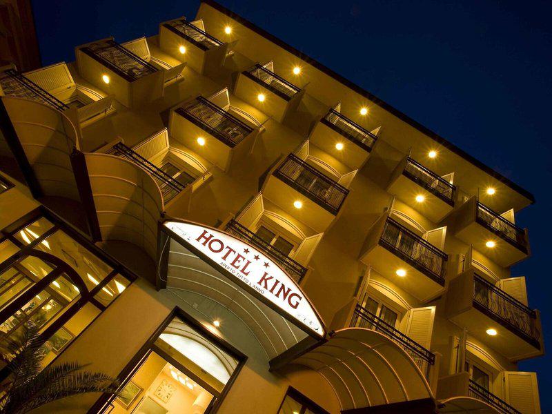 CF616B5D5F3A6147FE862FF93E194756