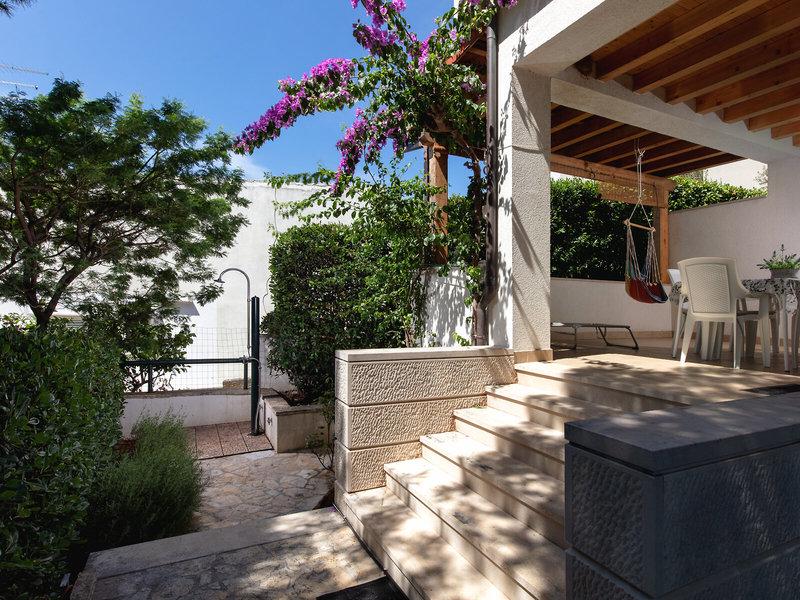 6A3738382398851A383CB7D9F6EAF165