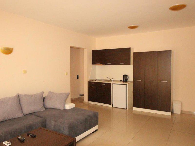 1CFFEE0F24581872854E3986E987CB2D