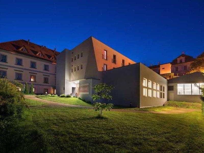 560A2FB334B1367F4D275B3862673465