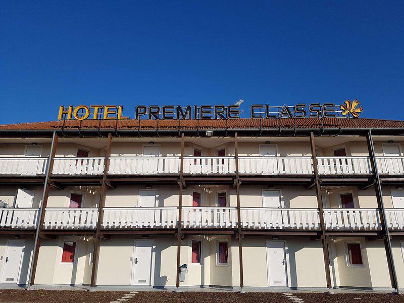 89E2AE5AE20E765368E3FE48D16722F7