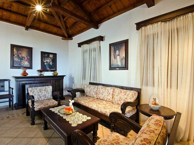 8724FA837E58C7B845B17D282BEF7FF2