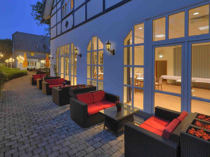 81C074C50A2B5F7845F5D52FBD922AC9