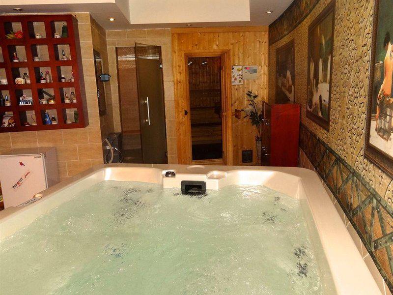 E8B4E87AE8AA143FE83B76D087182219