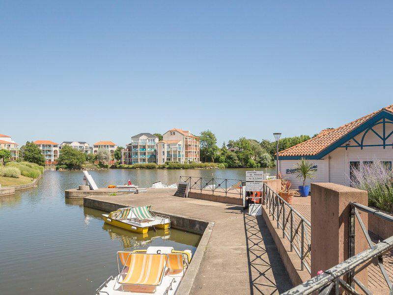 DB948424E1324E329699DE7B9E880CBF