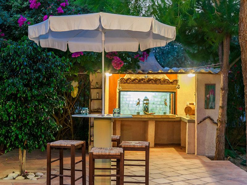 B8E9D0FFAA84CD563B99CC505AD9A153