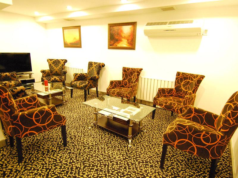 379C2BFAC0D93442436D4E8D5A0FA356