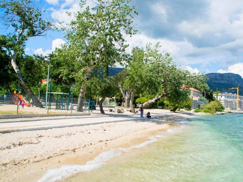 5E3D01F521D6367340345970D2BE74F3