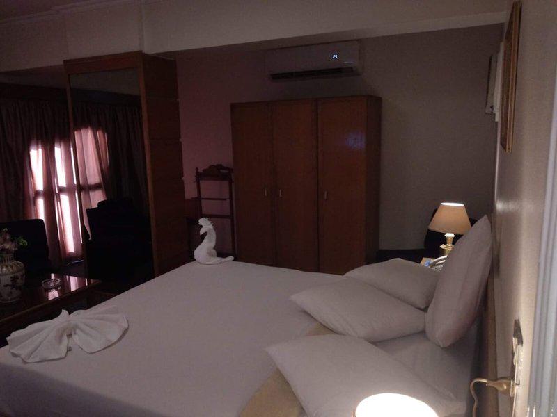 8BE3F5130999A4F2E0C844B5CA613A56