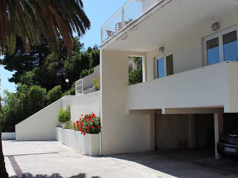 934C9D3BF66DA1A530D6F461AB555712