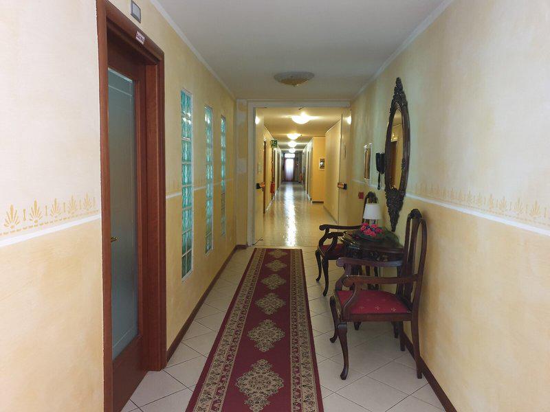 040D9A3EE35B9AEBD8CDD11BCC49A833