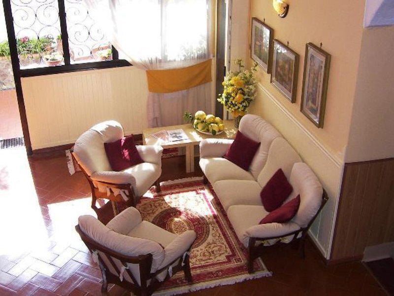 38D1212EBEAABFE57BF7D38D00D29339