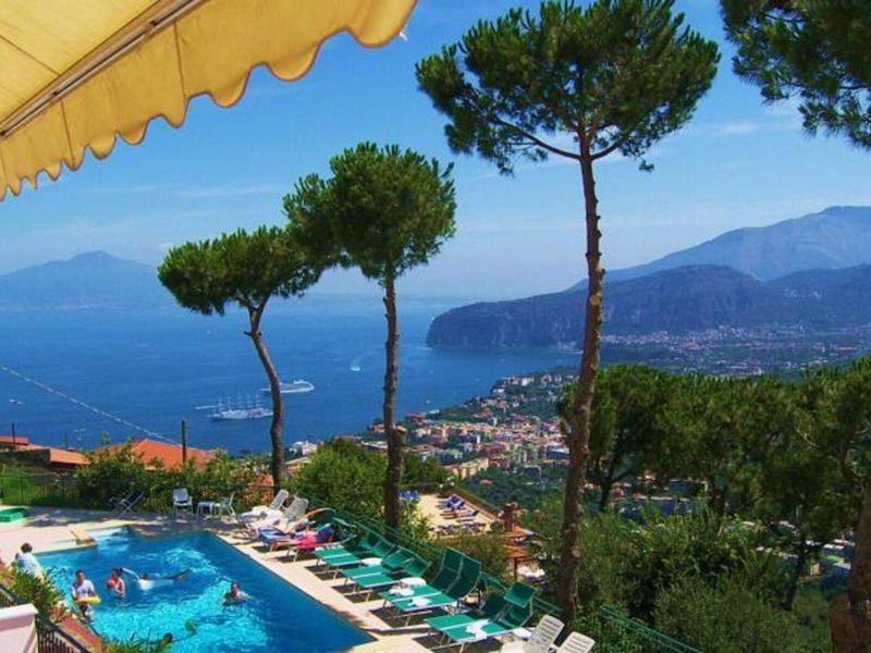 85E24E293C79F6304822B5F005D9E33F