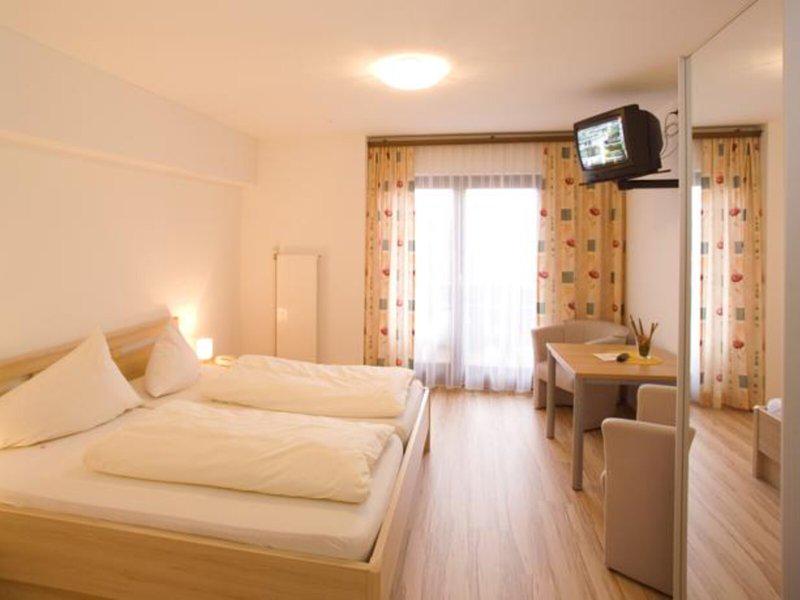 1FBD892DB0A679933B6BB2C1495A8EE3