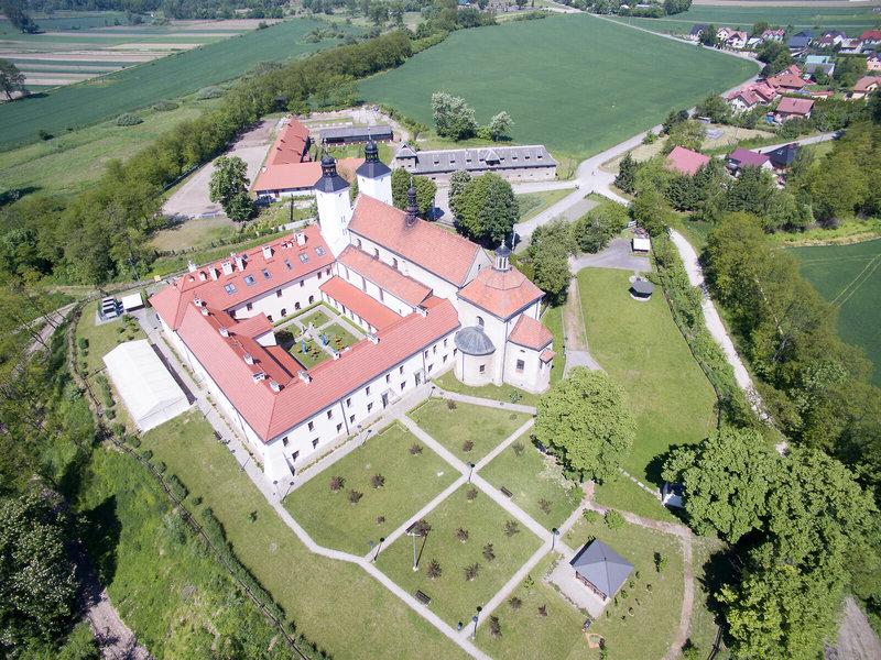 723E2B0B0F2228802168B29E97A8D987