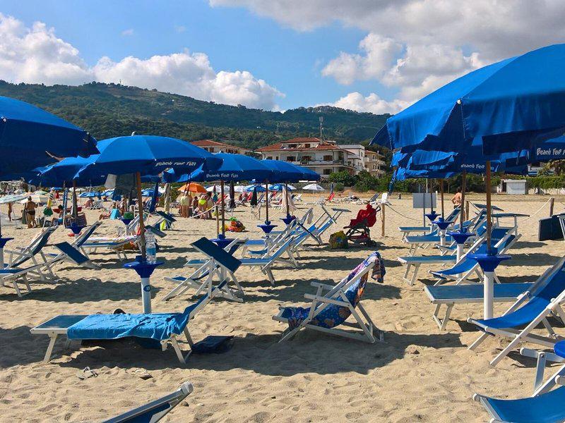 09535E3C8272AB7AB06CAFC6BB4A4F35