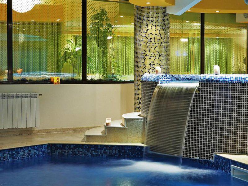 768E7748B1C3DF4E129AD56F27E24E56