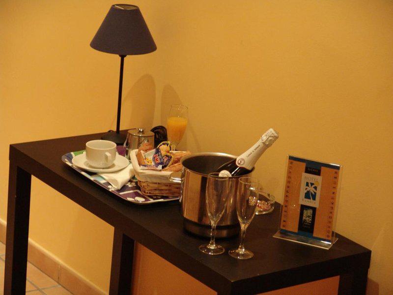 7B52427EF639BA40C1C1AB182118CA52