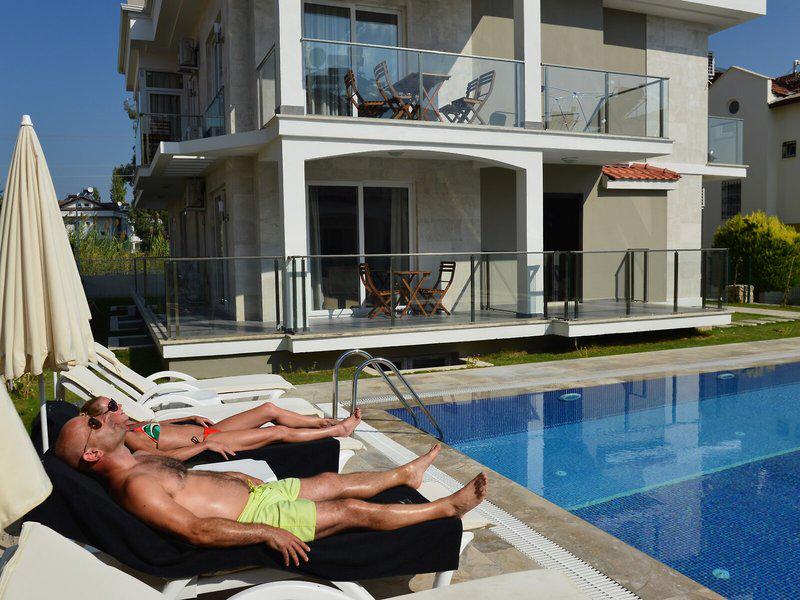 0FA15FEC33F492AEDB02DDA851F54110