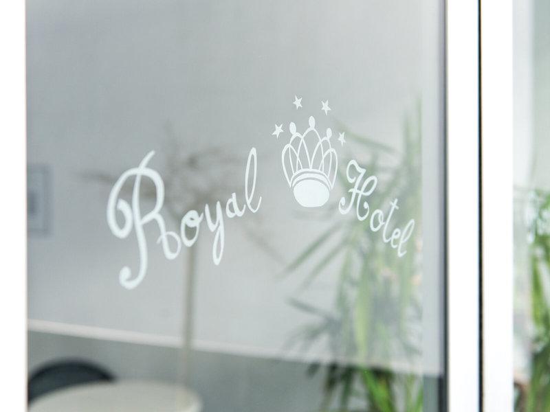 7BB66254CCAEA863DCF8656B9DC3EC3F