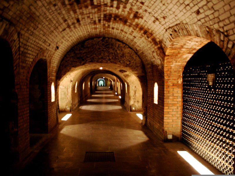 5BC7B20BFE09419DE8364654E3725522