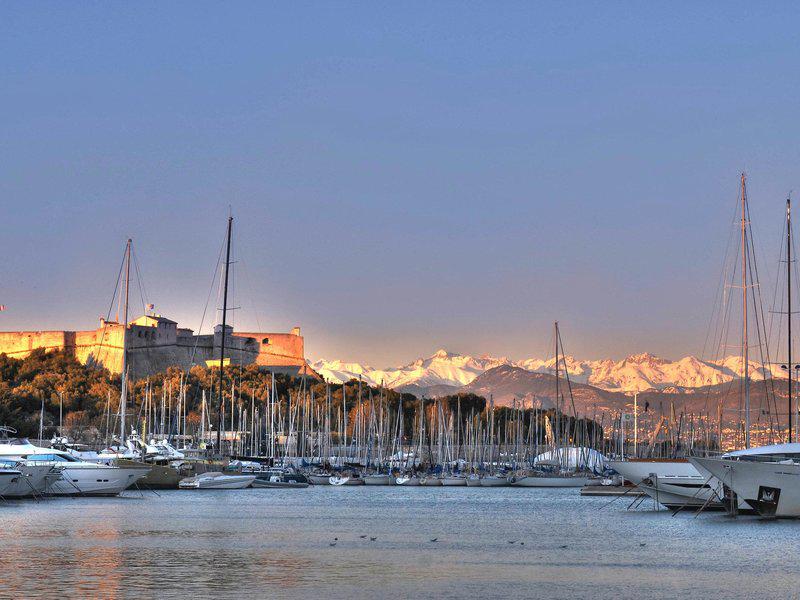 1909C5DC3A7A9A21DA7CC393256D2197