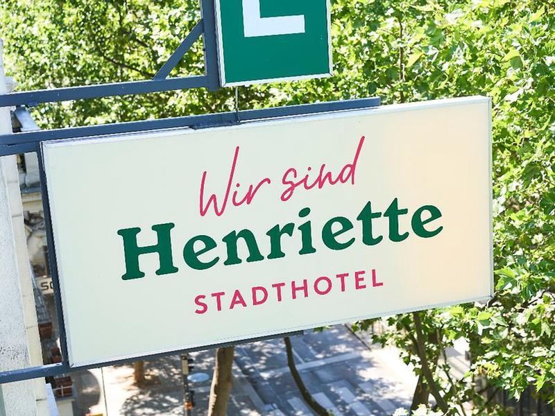 8D2BDB5722F98734C1339962FB48215E