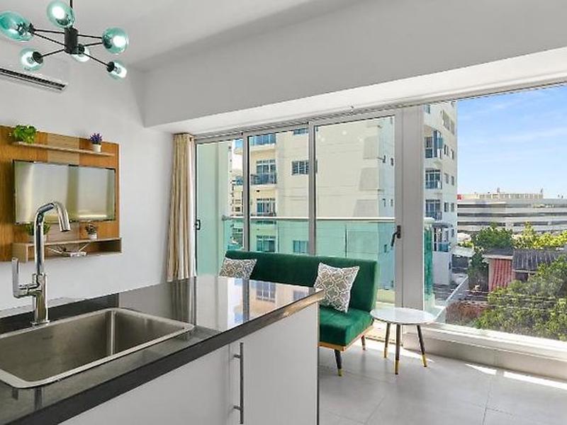 Central Suites Tower