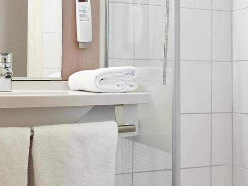 D26328338BCFAAC08D3FD6184FAAB37F