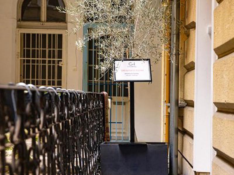 City Hotel Ring
