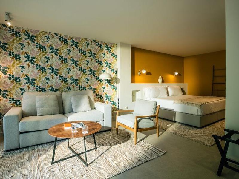 3DC0B561268BC0483E9C3C3E66B130B0