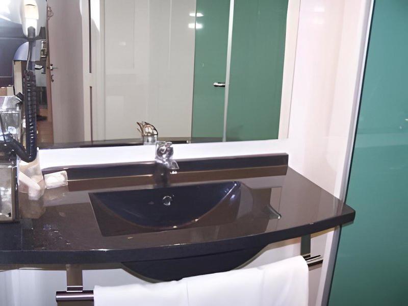 D785844BF3F21DA75FD19F5E9D5A9D18