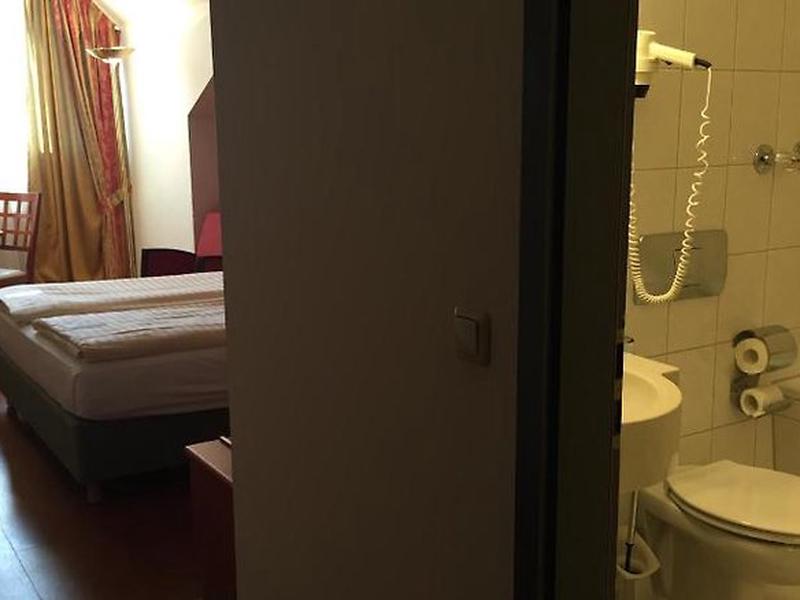 832FCE58B4287718F6EF26F7C2D2A029