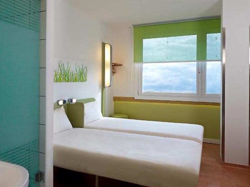 63A2A849DB40DC5F317042B36617081E