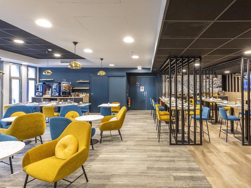 CBA6D49417B261B0DCF329DAF73170BE