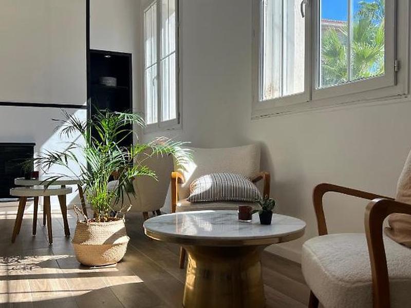 FA19F8B7B47283F0F3F2D11C05AA85DB