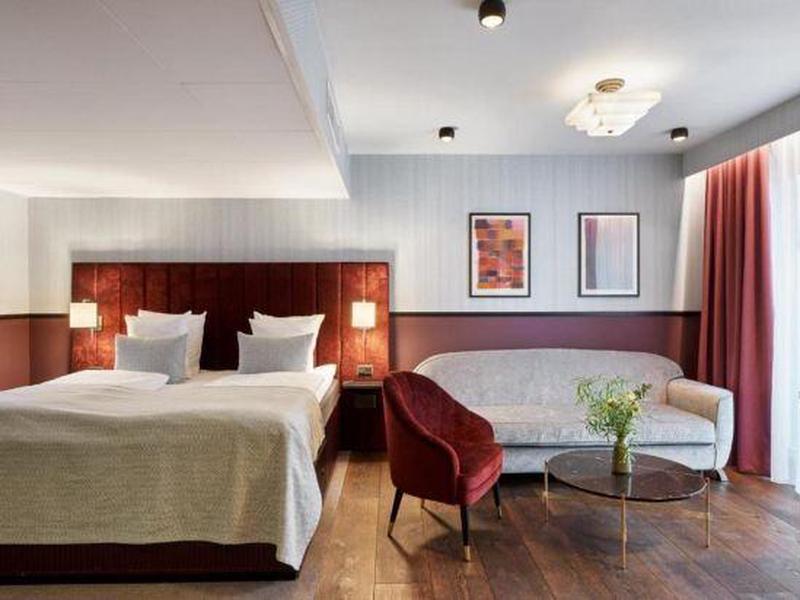Hypernym Luxury Apartments