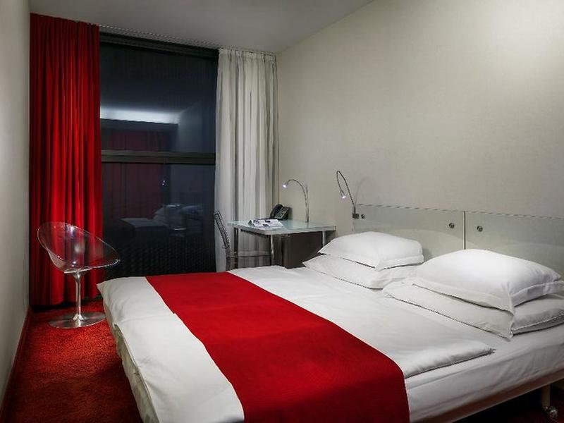 227B9662B56C48B03AA777CF5BBDFF5E