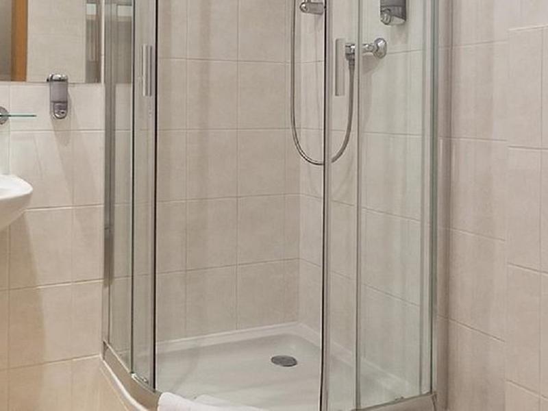 2B5E18B502636AAACD6F5DB4F9319A41