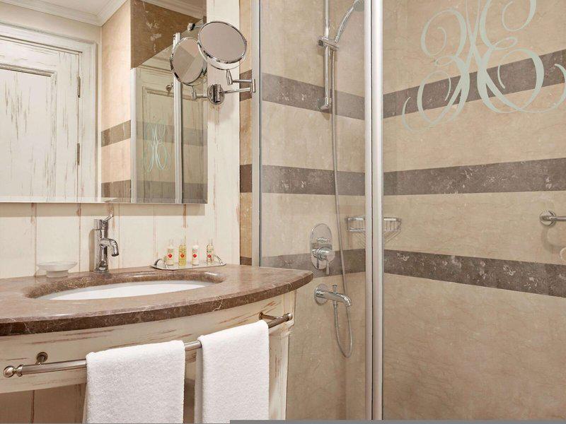 E593E36668FB4941C04C0AB4A7526E06