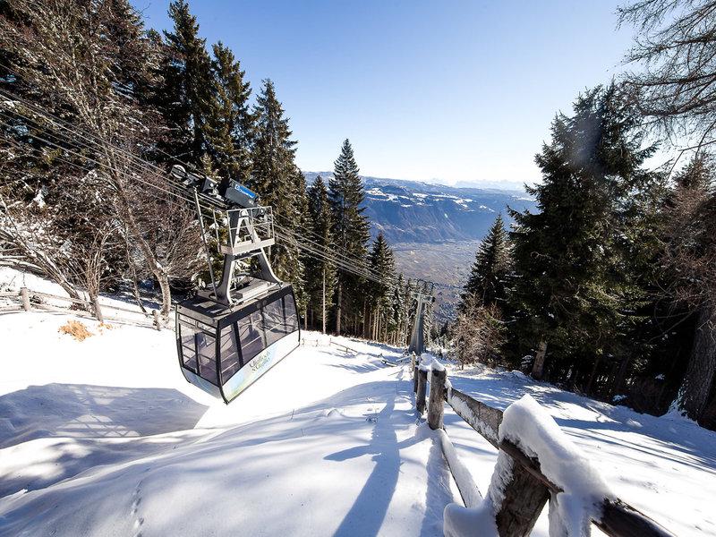 565994D38E05550D8373A9317ACFBEFC