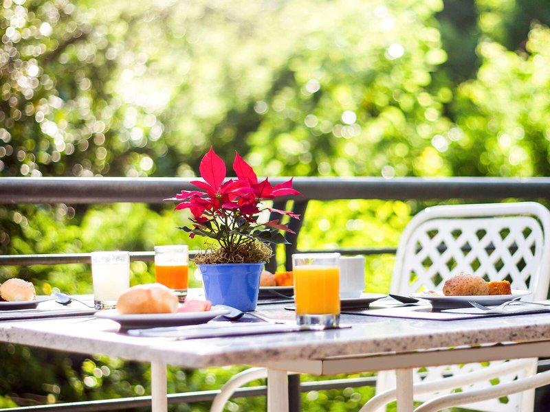 5E65F4836CDA7D265C25E8C557C4F914