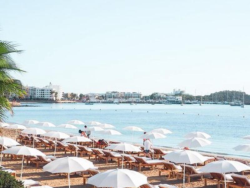 72AAAA34C9BD5EDA5AB2B751543E170E