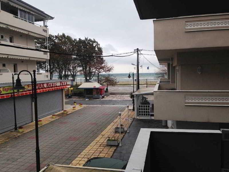 C2418EAC61D881860E566123E1E897F2