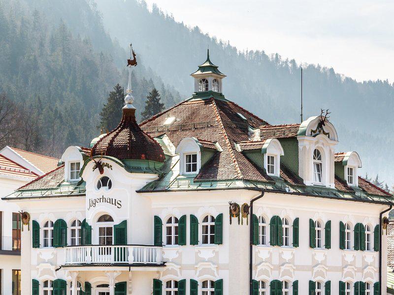 E1EFA70DFD033B36E99C193D620C7C24