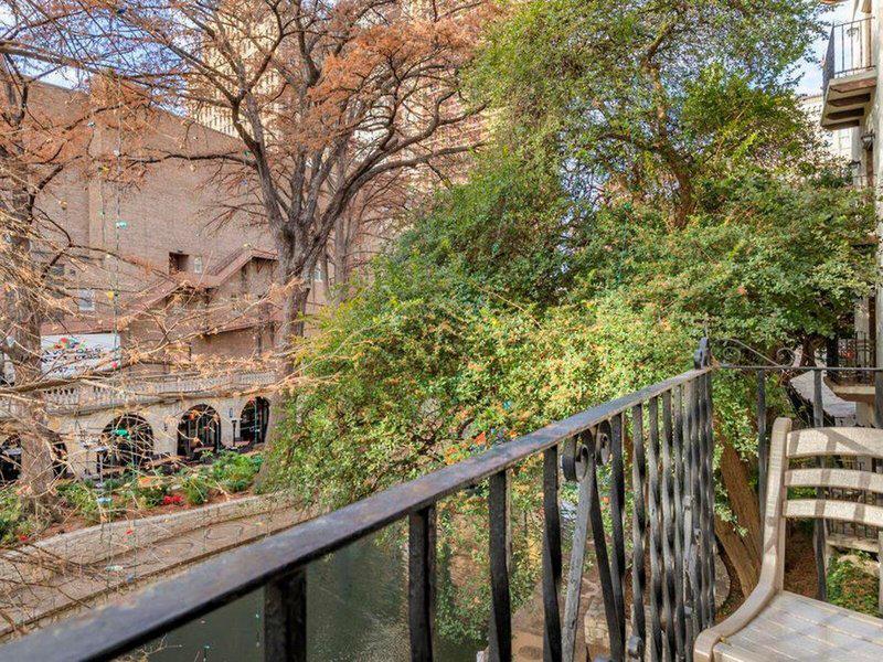 48876516A81AEE021B2D5CC521B25627